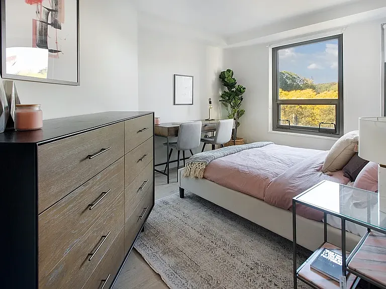1295 5th Ave #10G — Photo 5