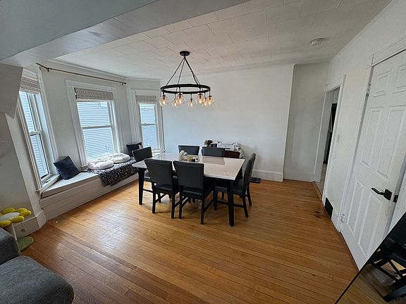4th image of 18 Blaisdell St