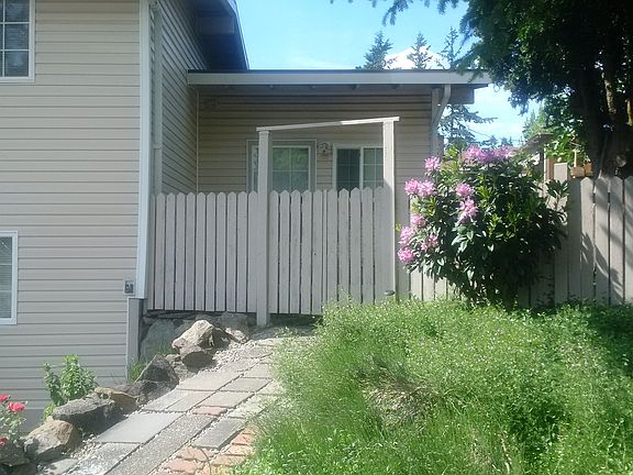 2nd image of 15604 SE 1st St
