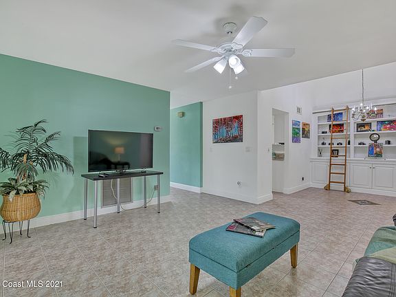 2nd image of 647 Jubilee St