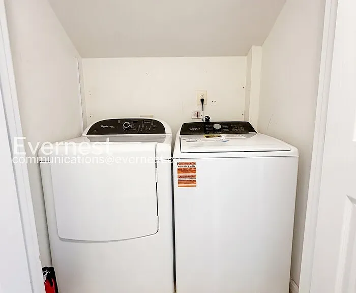 3951 Hartlake St — Photo 29