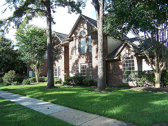 2nd image of 16411 Lakestone Dr