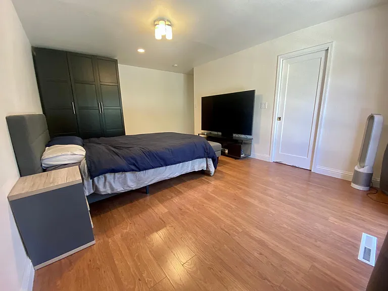 945 Marion Way — Photo 8
