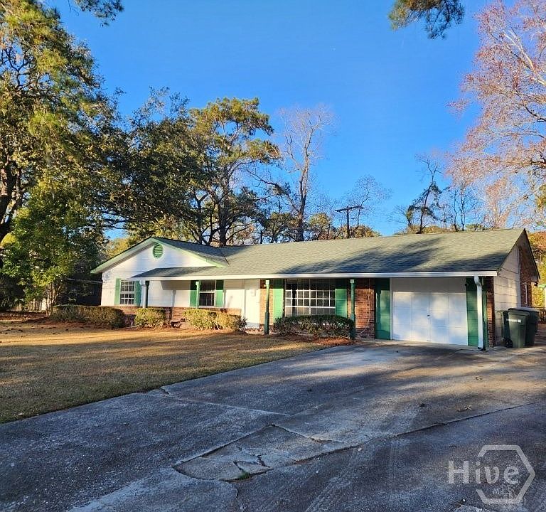 1st image of 23 Canterbury Circle