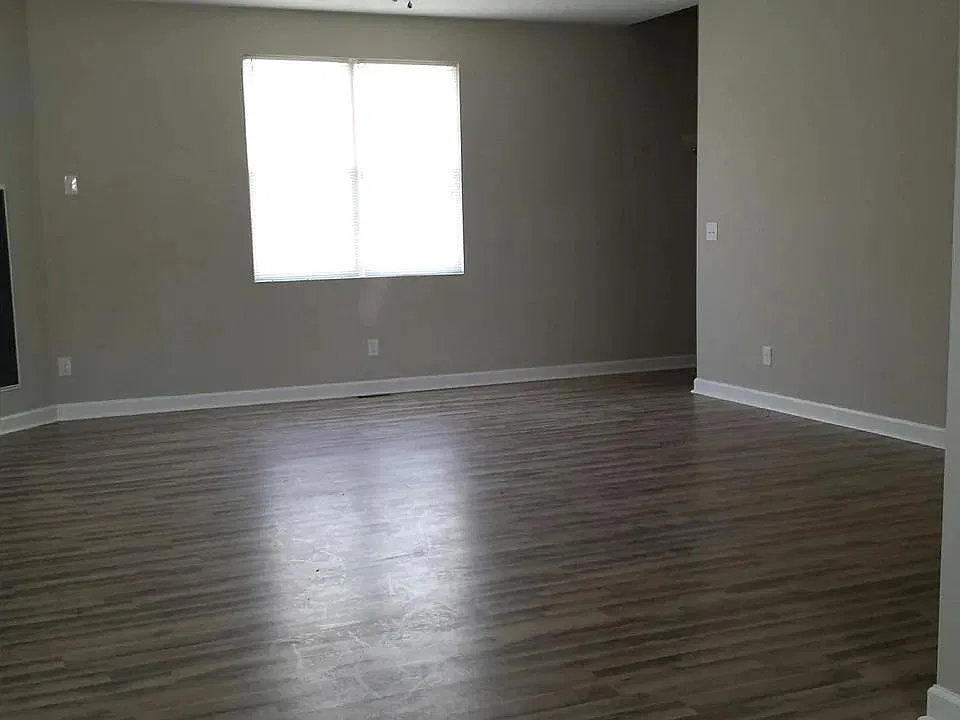 3 bed, 2.5 bath, 1868 sqft, $2,195 — Photo 3