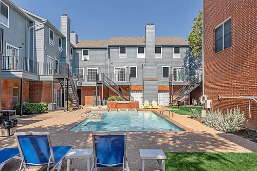 600 Bagby Ave Photo 1