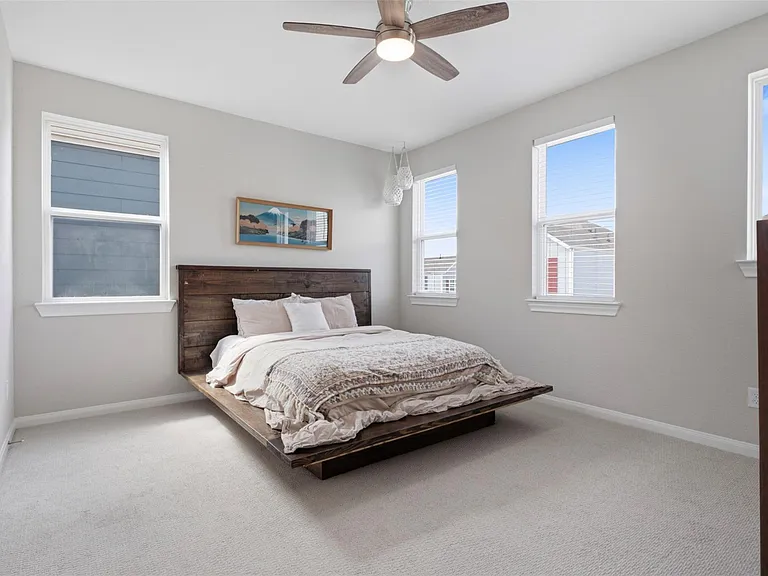 2419 Driftwood Trl — Photo 22