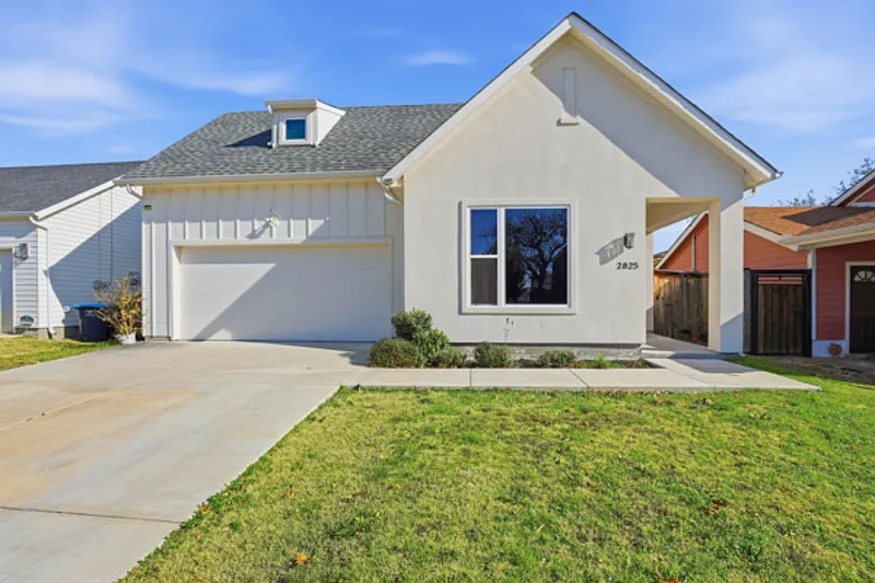 2825 Townsend Dr