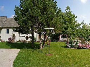 8014 Henderson Rd, Goodrich, MI 48438