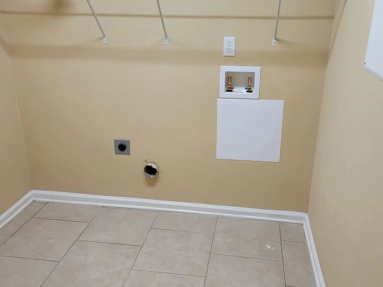 7621 Crosstree Ln — Photo 14