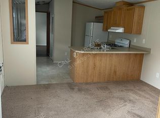 15 Skyridge Ln, Selkirk, NY 12158