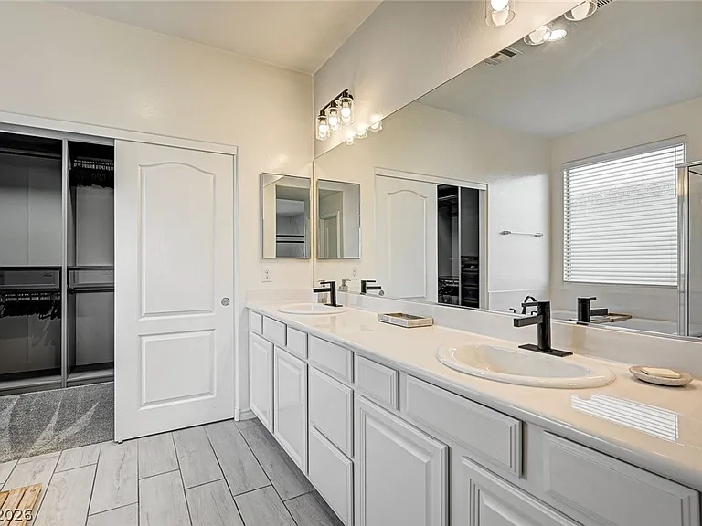 12309 Silvana St — Photo 30