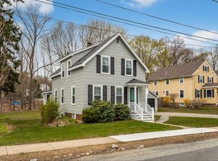 85 Vine St, Reading, MA 01867