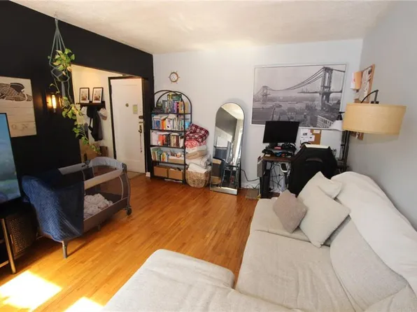 2229 Knapp St APT 1C, Brooklyn, NY 11229