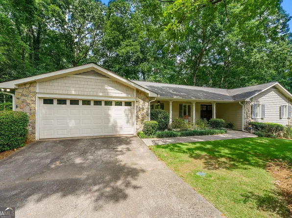 2236 Chimney Springs Dr, Marietta, GA 30062