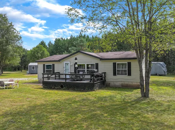 3893 Michele Dr, Frederic, MI 49733
