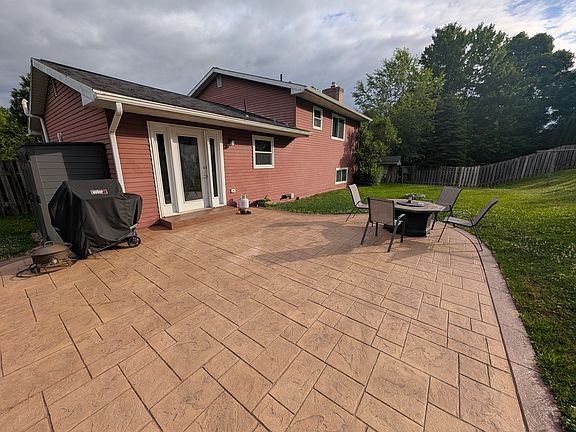 2nd image of 350 Selders Cir