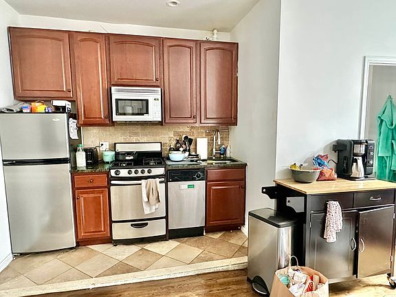 3rd image of 235 E 4th St APT 4D