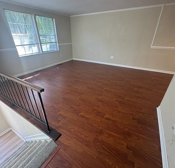 4020 Laurelwood Rd — Photo 3
