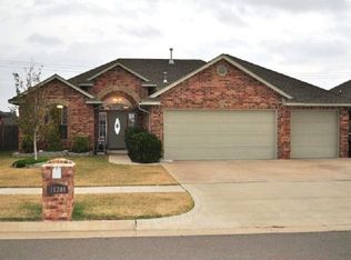 16308 Vicki Dr, Oklahoma City, OK 73170