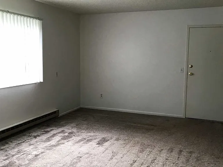 3106 Palm Ct — Photo 3