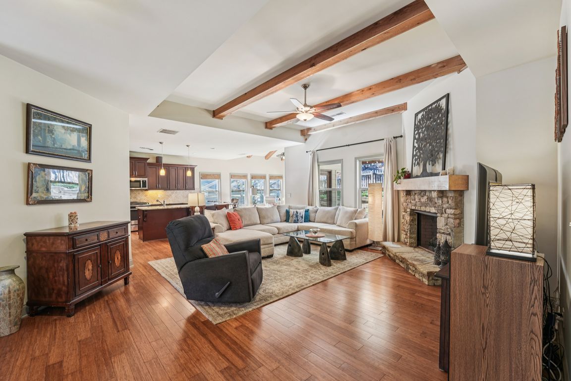 next background image