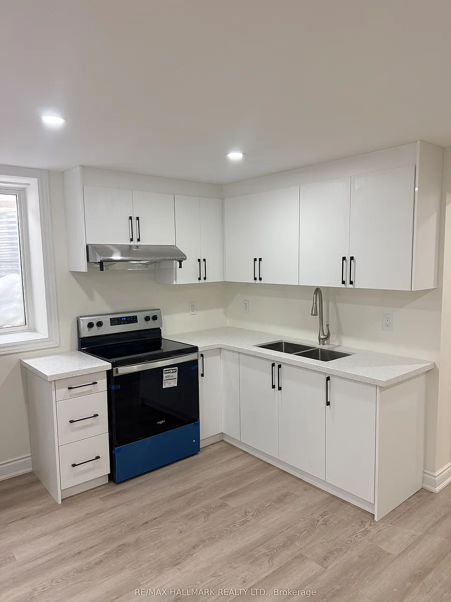 Building Photo - 550 Yates Dr #BASEMENT