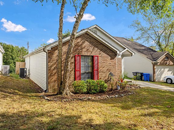 2nd image of 1308 Hartland Woods Way