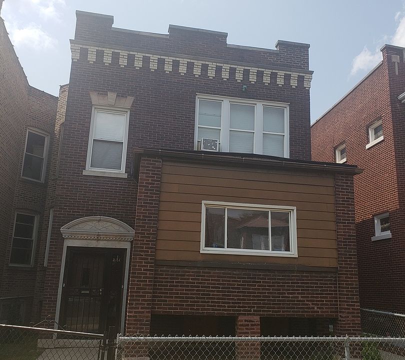 1st image of 220 N Laporte Ave