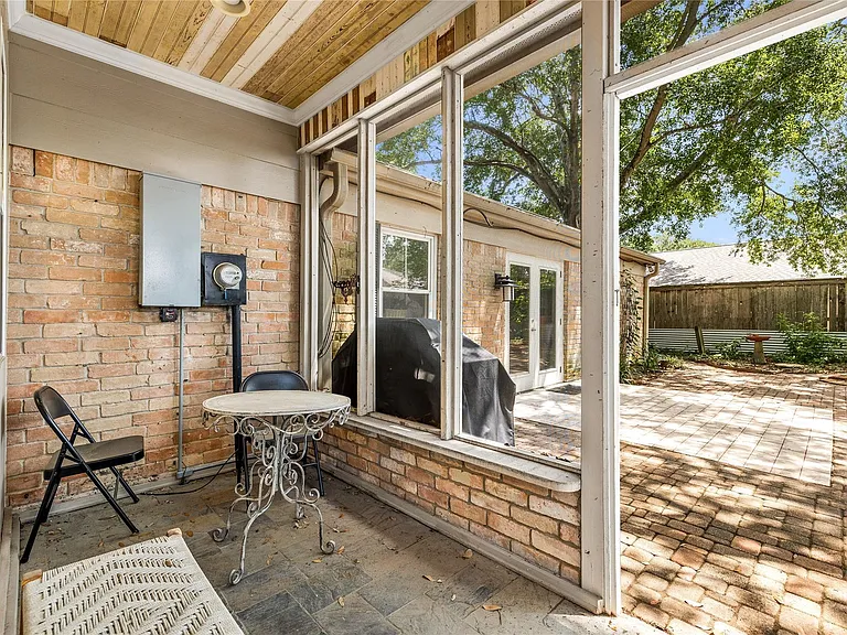22607 Goldstone Dr — Photo 41