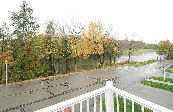 103 Lakeview Ct — Photo 47