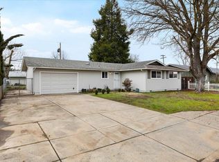 7715 Gladstone Ave, White City, OR 97503