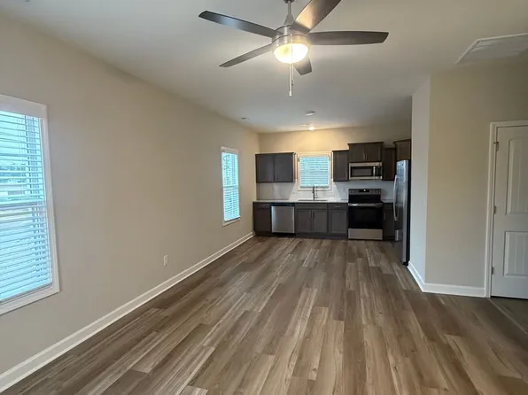 401 Spring Ave, Spring Lake, NC 28390