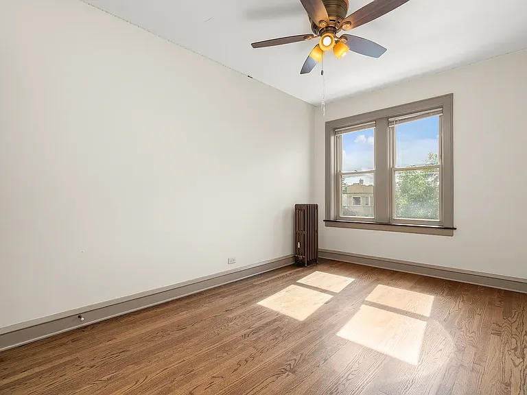5352 W Sunnyside Ave #2 — Photo 8