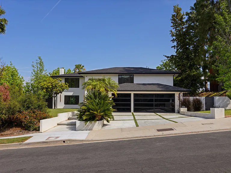 18101 Green Meadow Dr — Photo 45