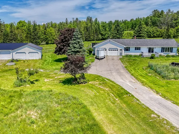 257 Ripley Road, Dexter, ME 04930