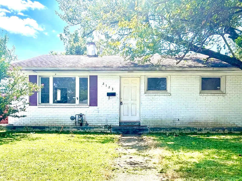 2123 Covert Ave
