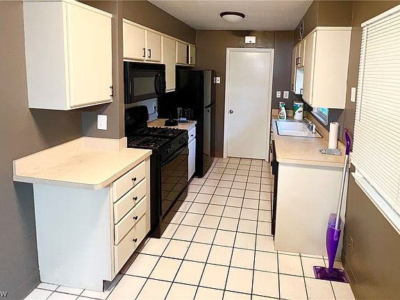 4th image of 6421 Aylesworth Dr
