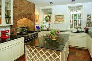 2nd image of 284 W 11th St