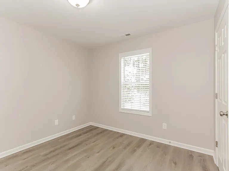 2707 Oasis Ln — Photo 14