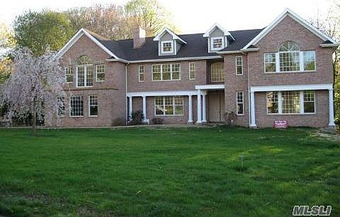 1st image of 6 Pine Dr