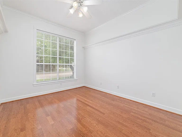 13311 Duke Of York Ln — Photo 22