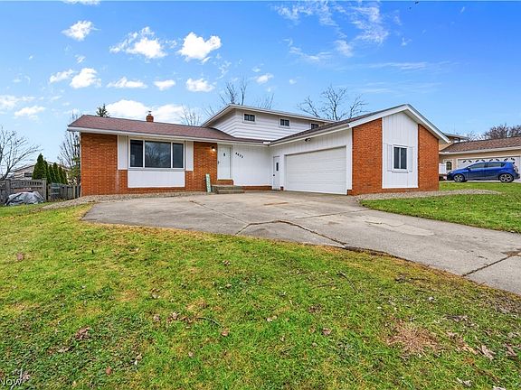 2nd image of 4633 Hickory Ridge Ave