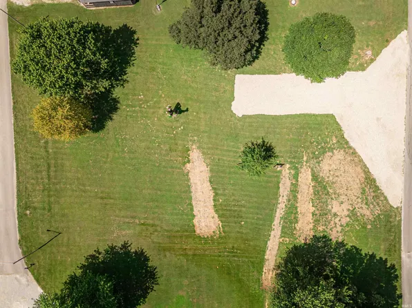 104 S Collins, Francisco, IN 47649