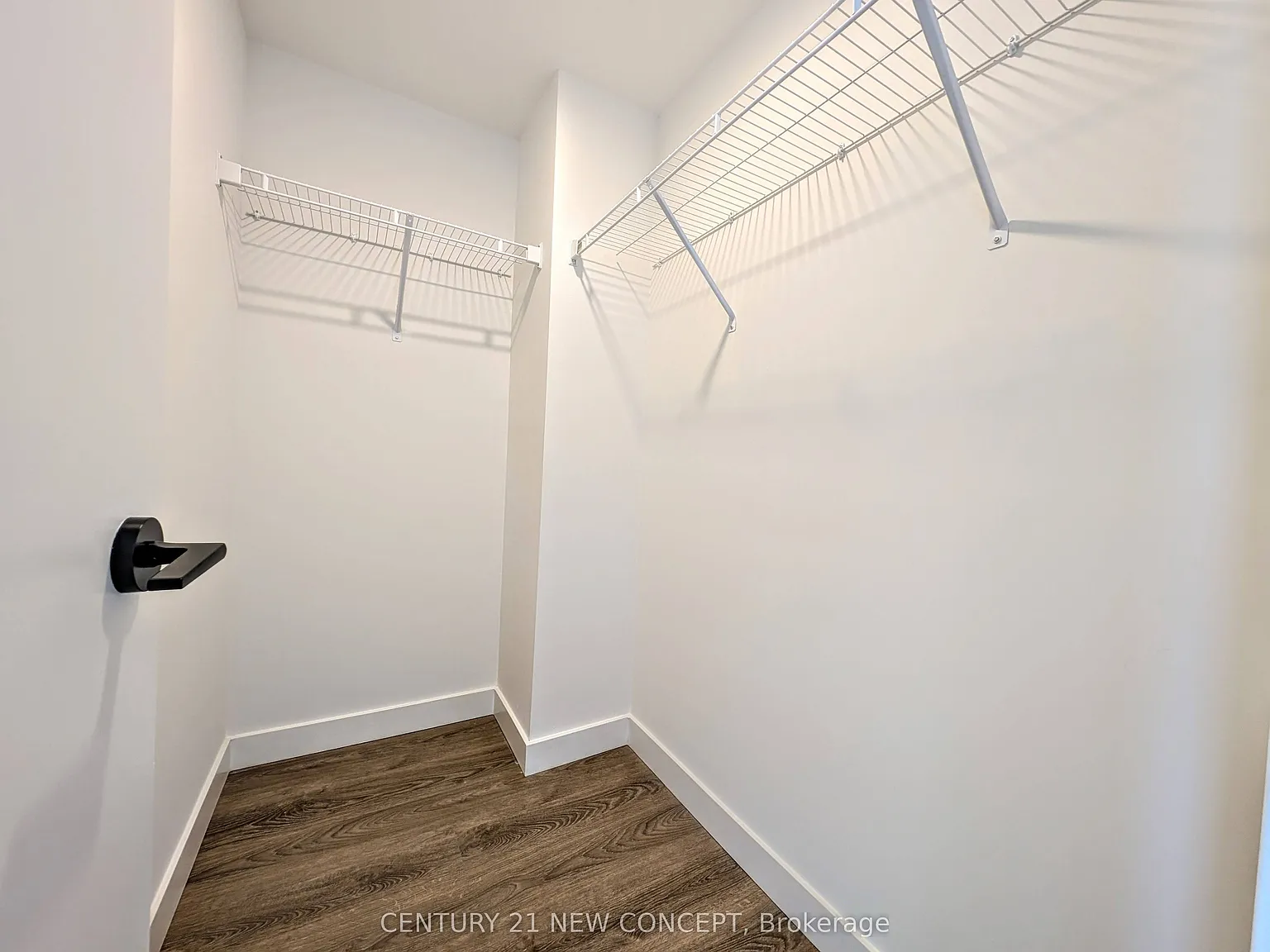 2 bed, $2,350 — Photo 3