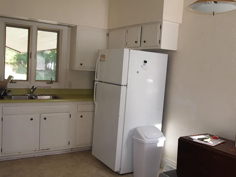 187 N West St #1 — Photo 3