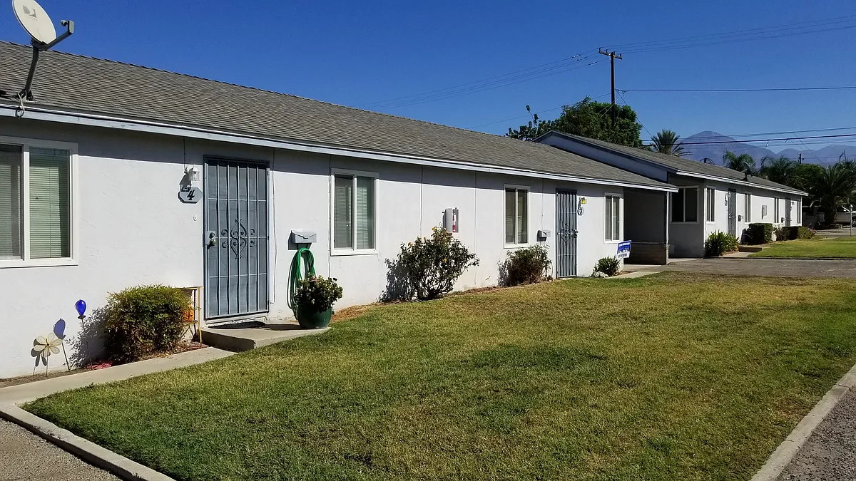 Primary Photo - 1321 Turquoise Ave #178