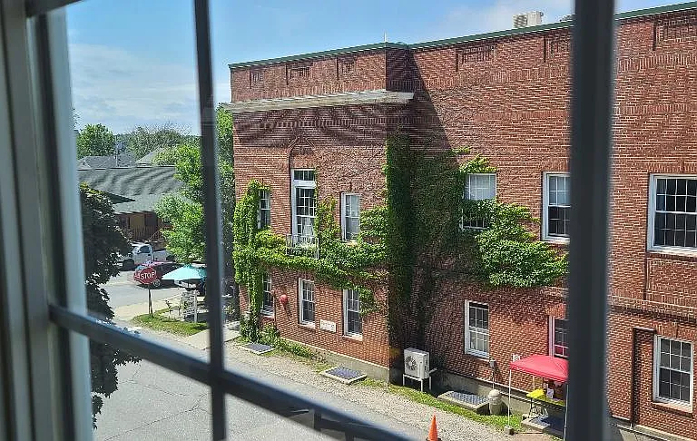 5 School St — Photo 4