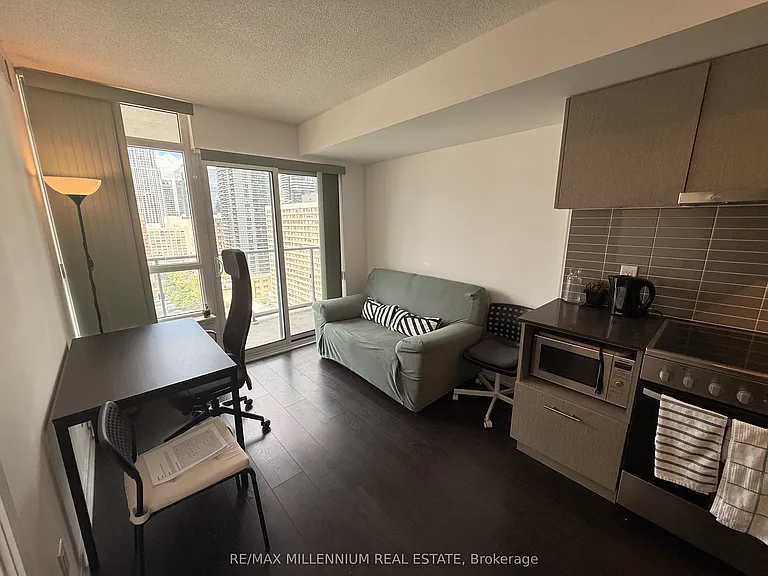 365 Church St #1901 — Photo 3