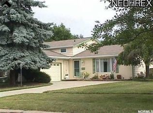 20276 Applewood Ln, Strongsville, OH
